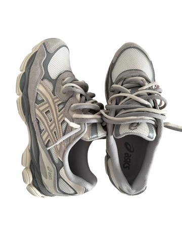 ASICS GEL NYC - OYSTER GRIS (LANZAMIENTO)