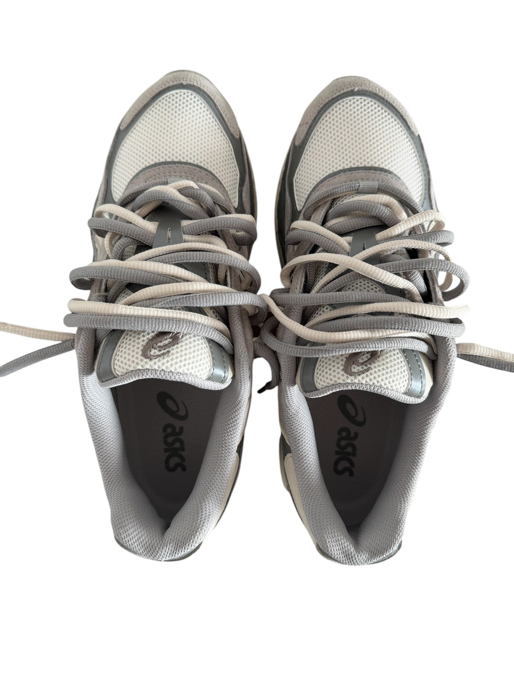 ASICS GEL NYC - OYSTER GRIS (LANZAMIENTO)