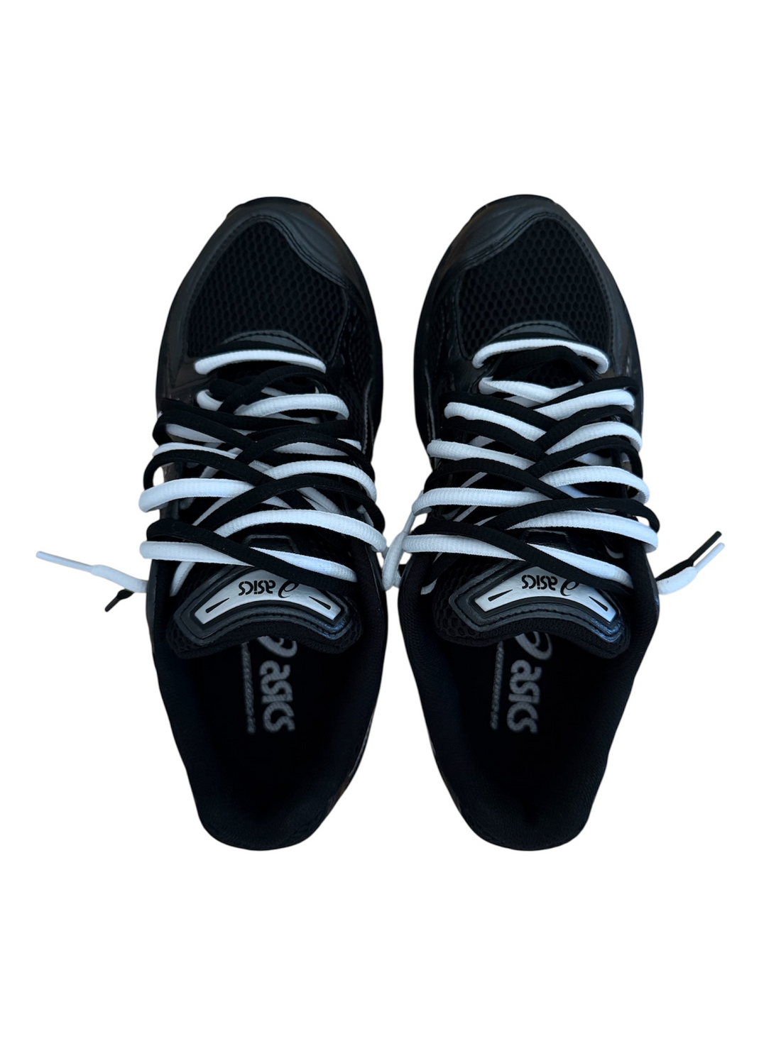 ASICS GEL KAYANO - NEGRO/BLANCO (LANZAMIENTO)