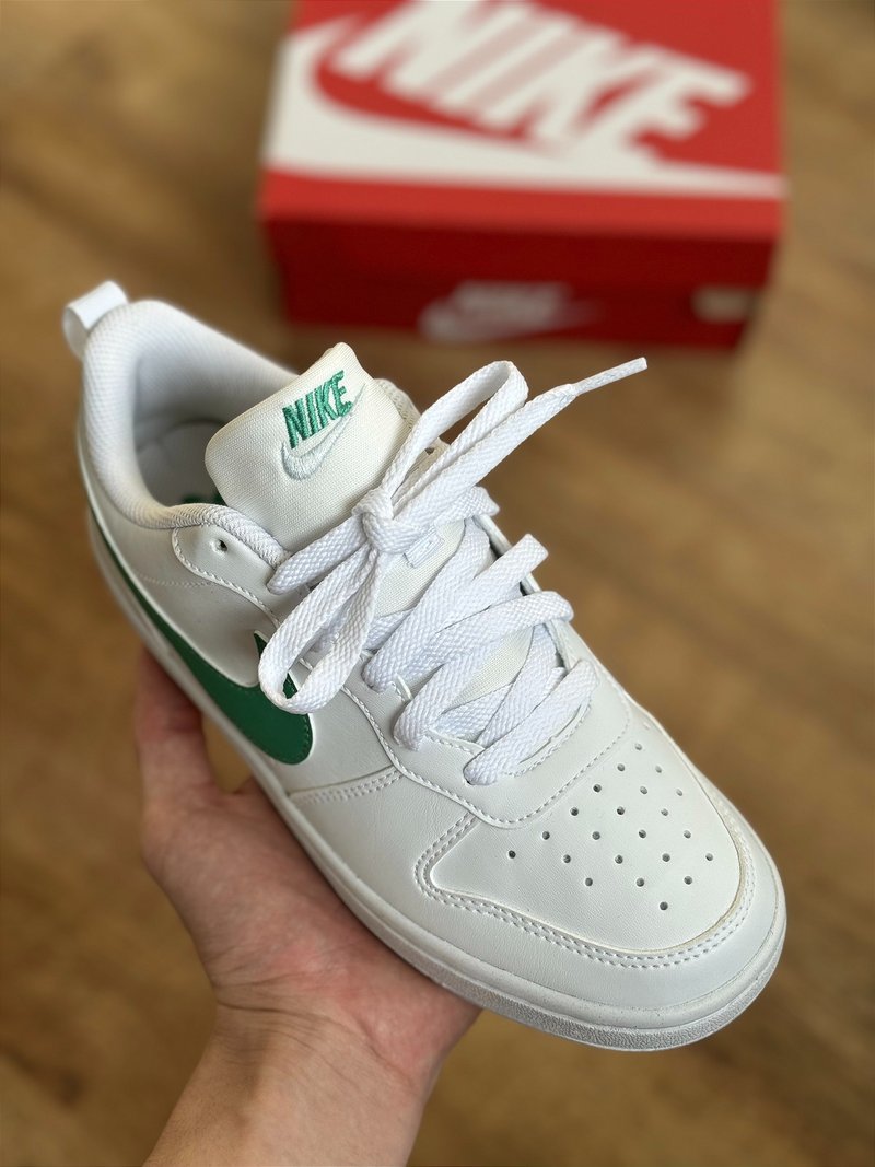 NK Court Borough Unisex (blanco/verde)